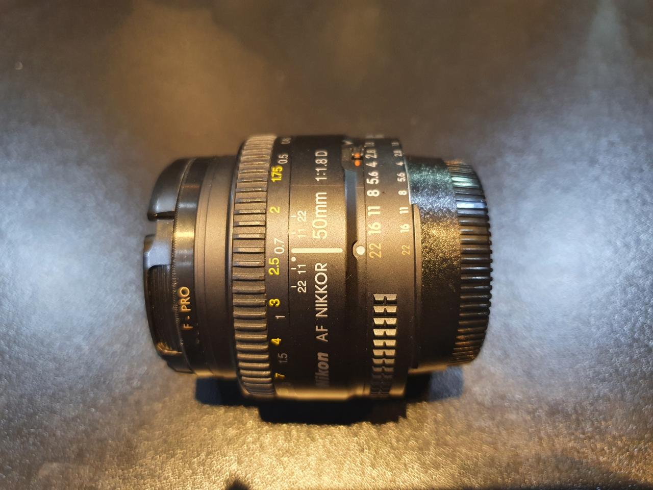 니콘 50mm 1.8 렌즈