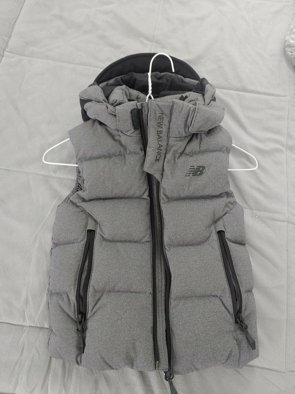 키즈 뉴발 ! 정품 에센셜 덕다운 베스트 가격내림