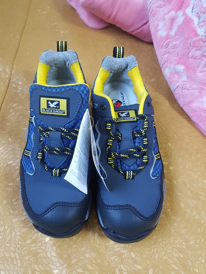 블랙 이글 안전화 팔아요