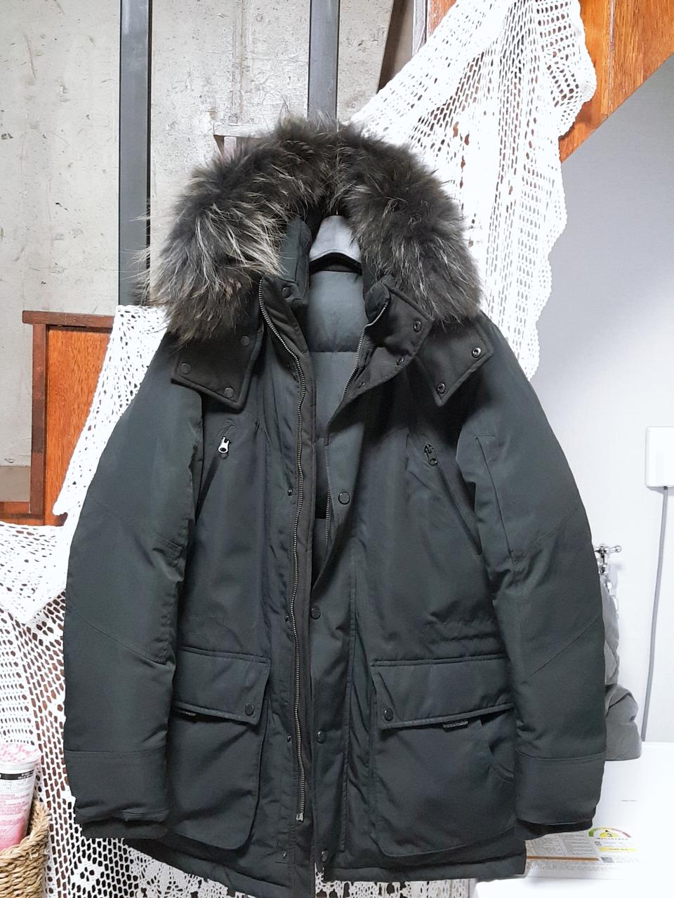 지이크 급매 남성 패딩 100 고가라인 블랙 에디션