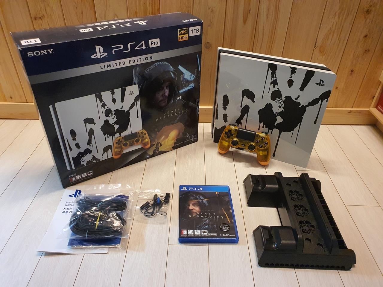 플스4프로 데스스트랜딩에디션  풀세트 팝니다