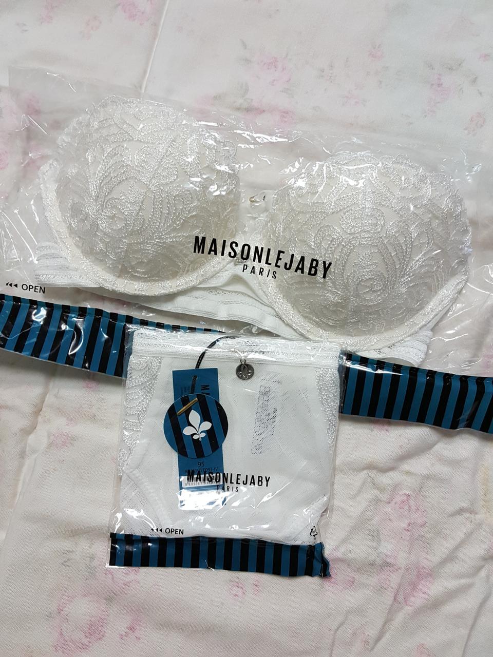 메종르자비 여성속옷세트 (화이트)