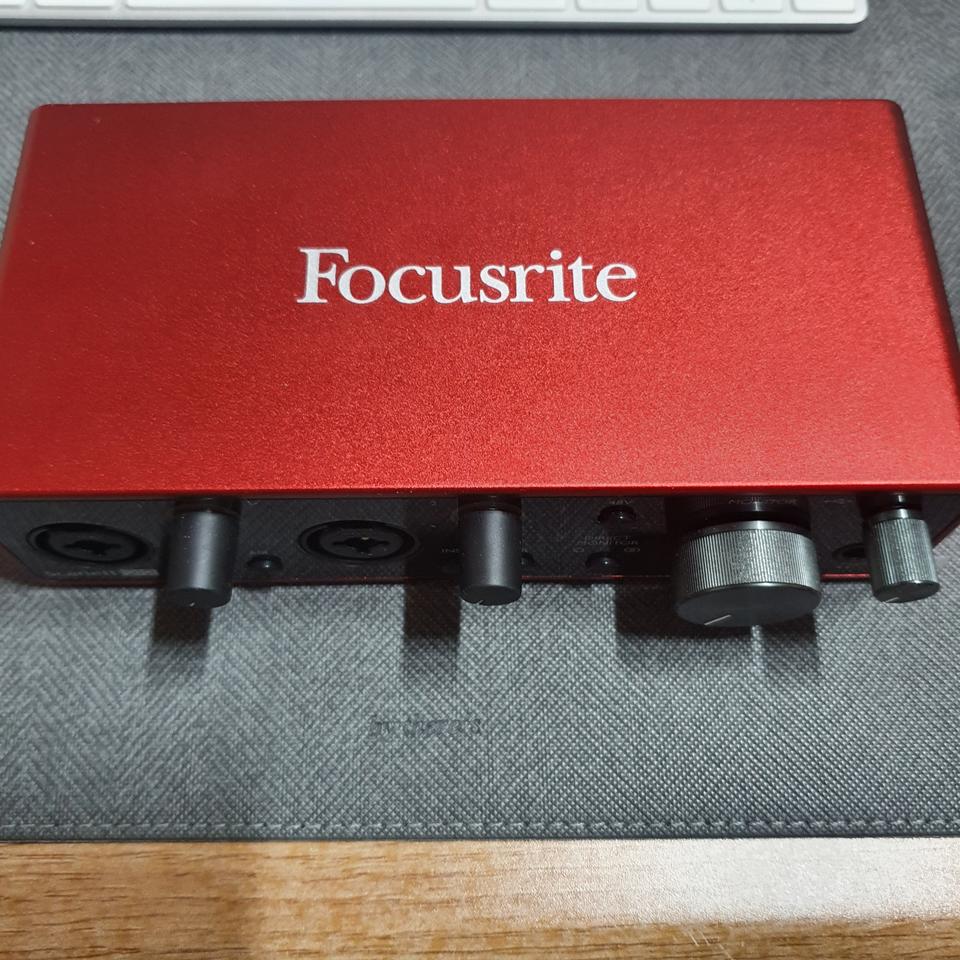 [xxion님 결제용] 스칼렛 2i2 오디오 인터페이스 (오인페)