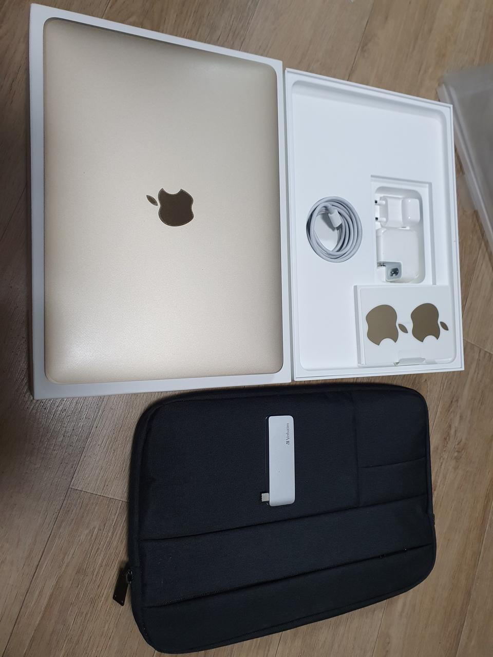 뉴맥북 2017 골드 i5_512GB SS급