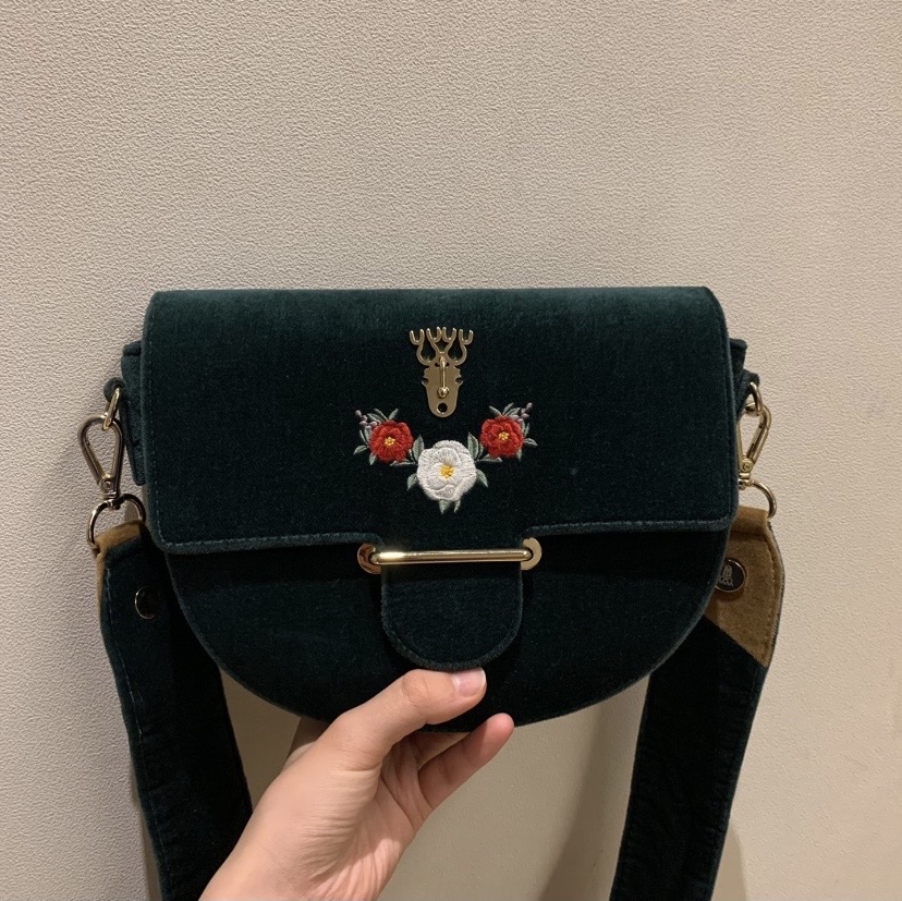 마리몬드 젠니클로젯 동백 인텐스 가방