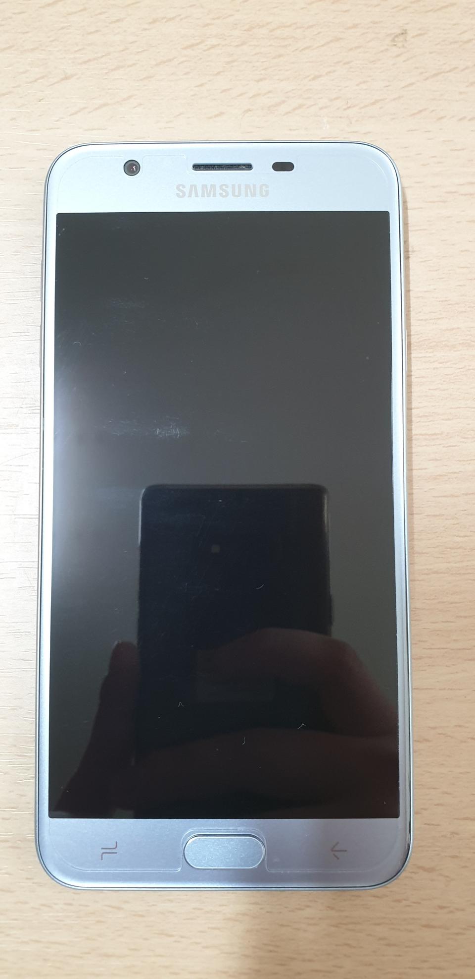 갤럭시와이드3 팝니다 (이유있는 가격조정 가능)