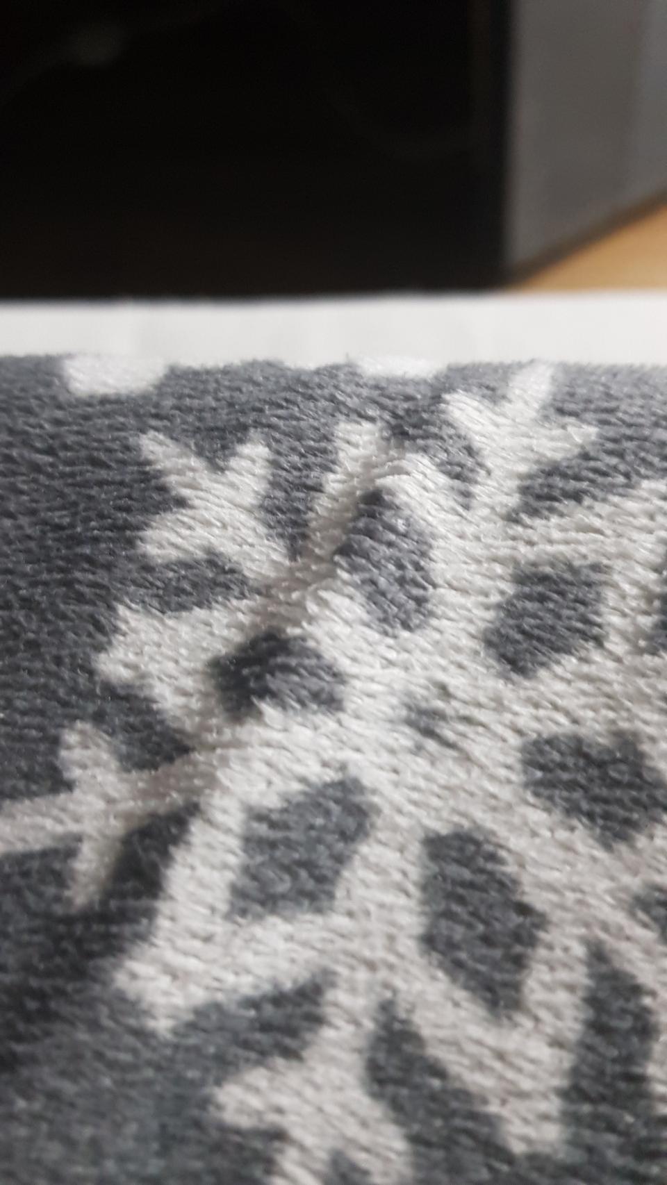 아이언메쉬화로대테이블 파손건