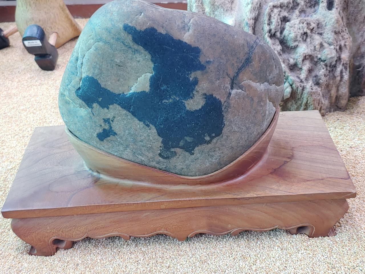 문양석 자연석 독수리새끼 수석