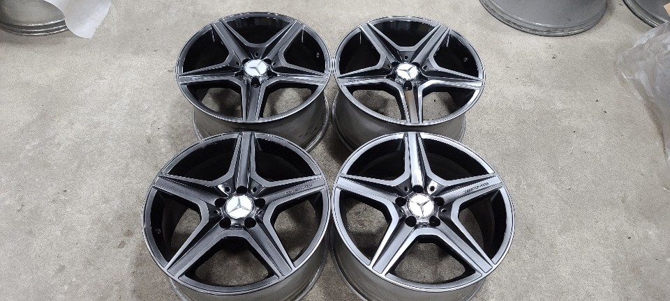 18인치 벤츠 W204 C63 AMG 고스트크롬 순정휠 1대분