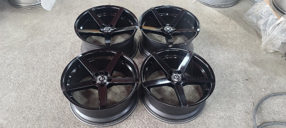 19인치 360파이브 유광블랙 1대분