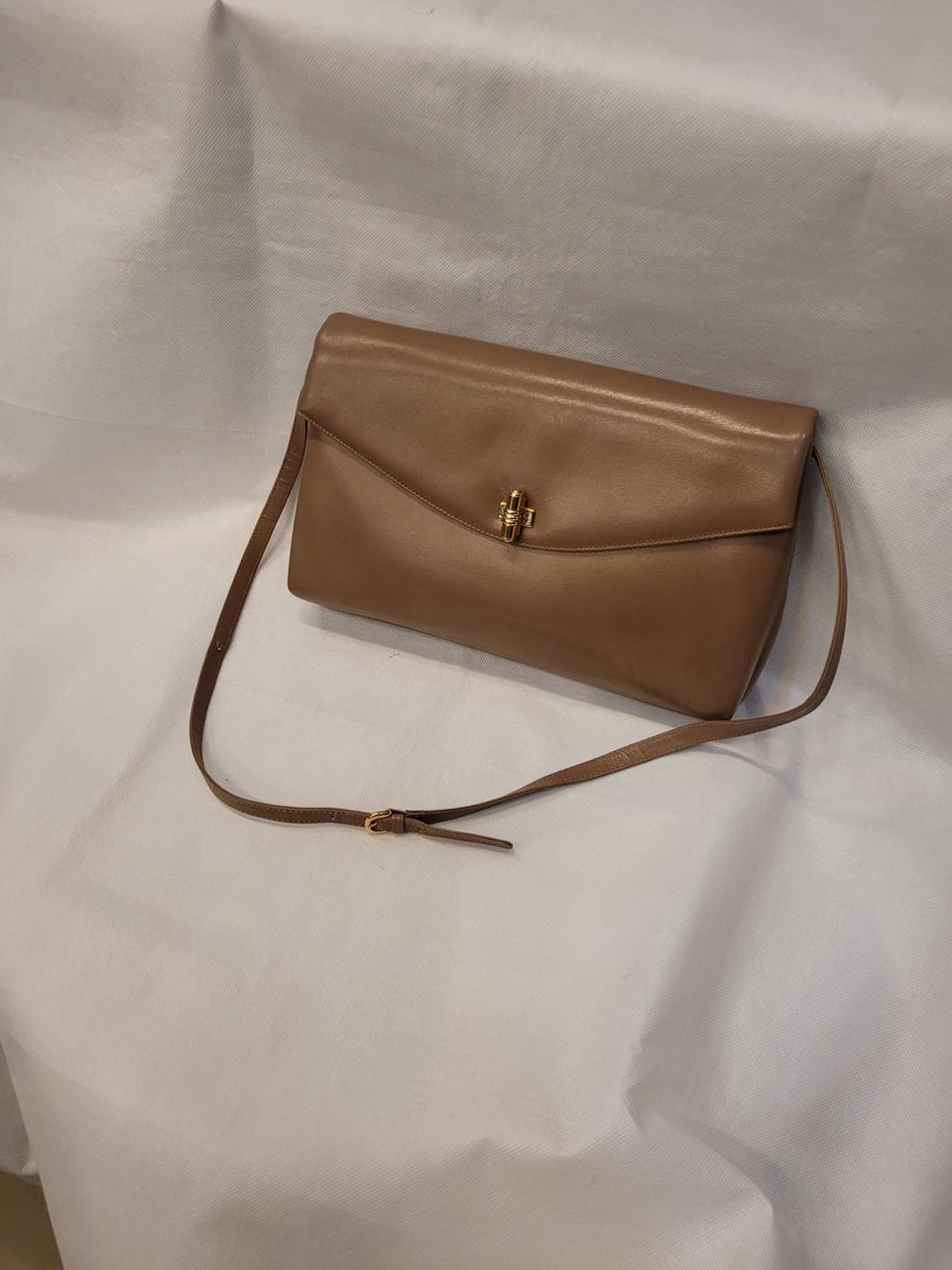 구찌 정품 오피디아 빈티지 레어템 가로34사이즈 클러치겸크로스