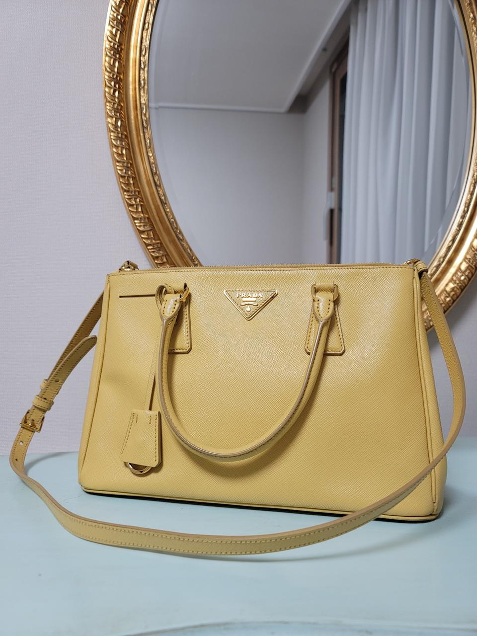 에눌가능.상태좋음 정품) 프라다 사피아노 토트백