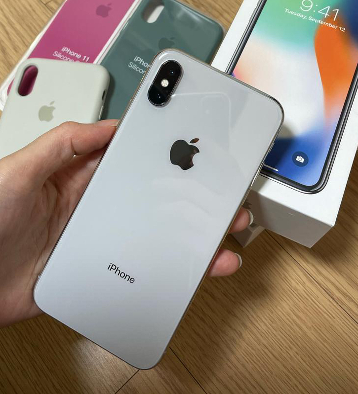 [아이폰X] 화이트실버 + 케이스3종