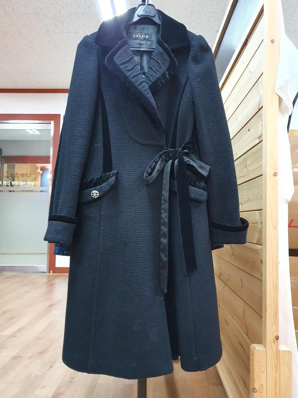 블랙.여성코트.66