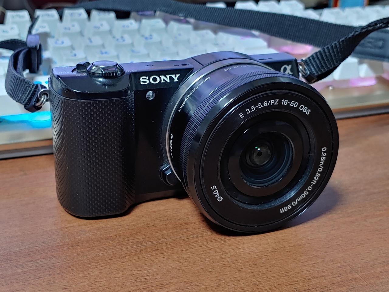 소니 a5000 미러리스 판매합니다