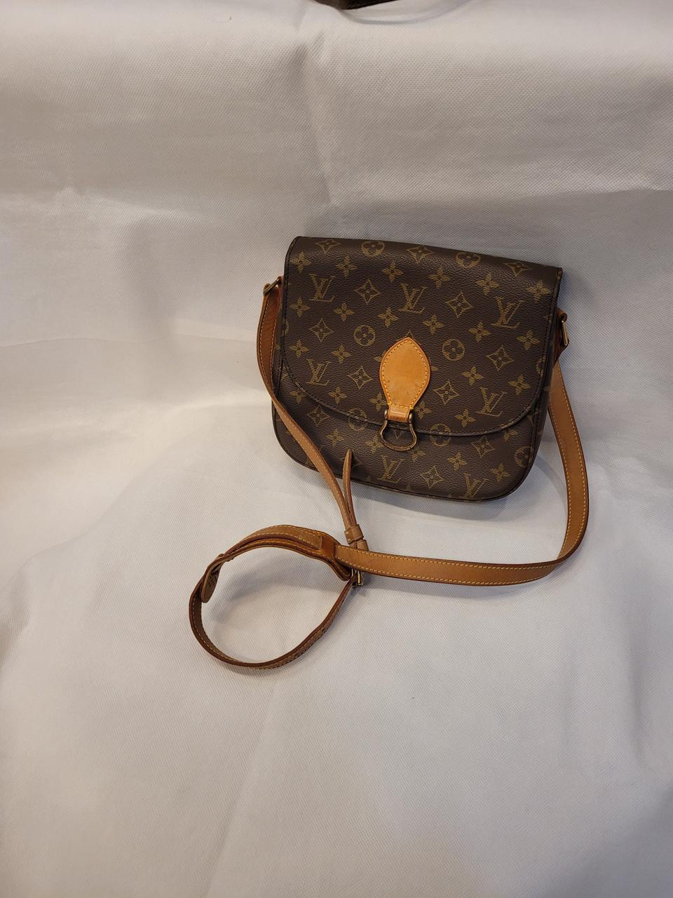 빈티지 루이비통 레어템 GM사이즈 생클라우드 크로스 제품입니다