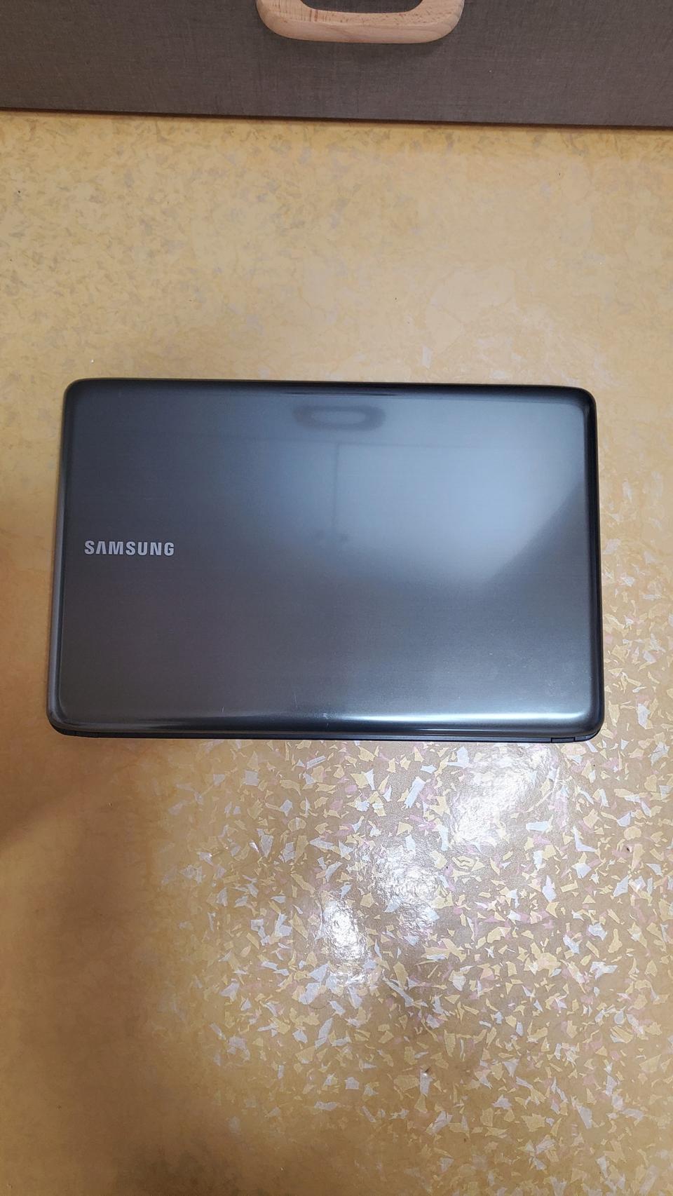 삼성노트북  센스   R540    15인치