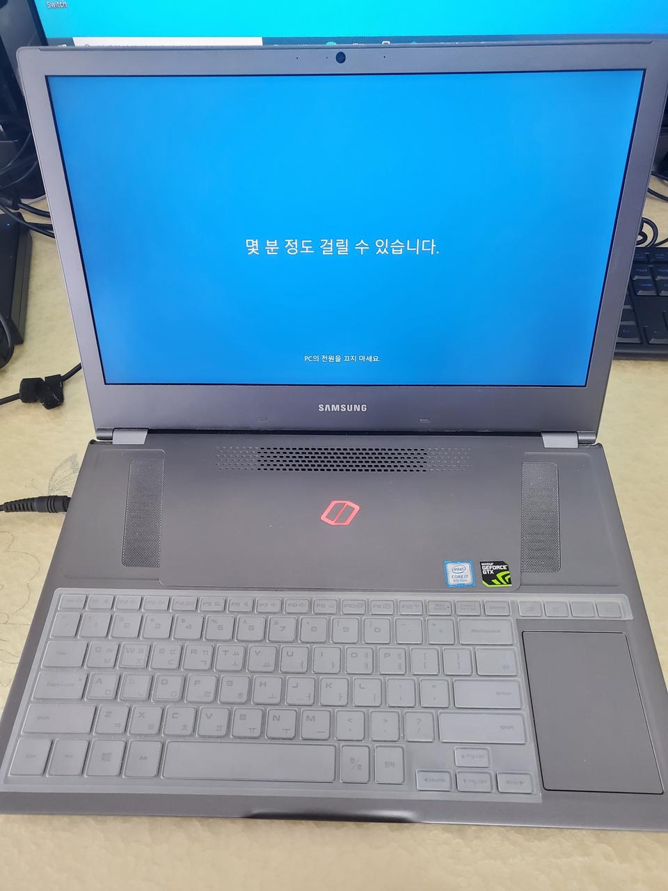 삼성전자오디세이Z NT850XAC-X716(하자사진참고)