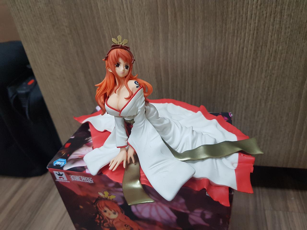 원피스 나미 피규어(정품)