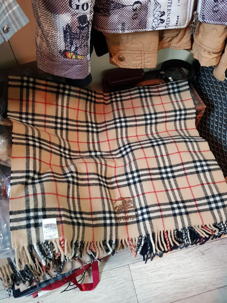 버버리 숄목도리 정품 팔아요~