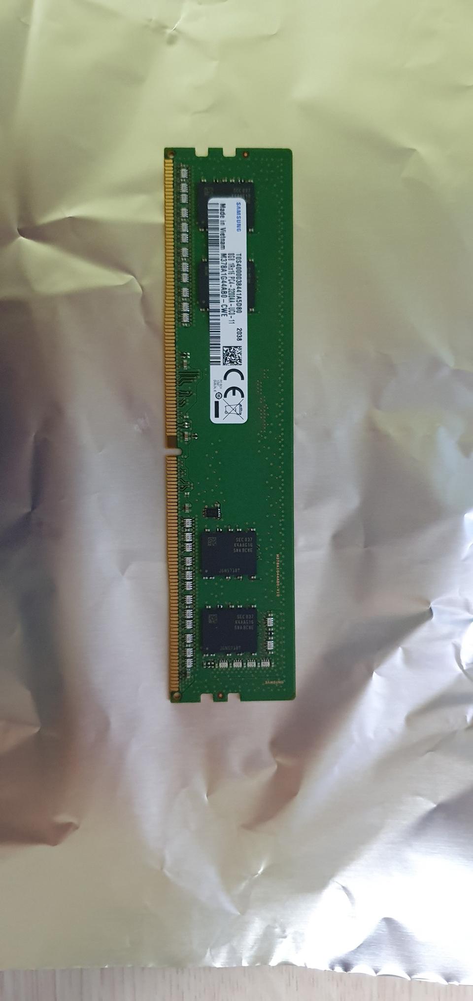 삼성램 DDR4 8G 3200MHZ 단면 미사용신품