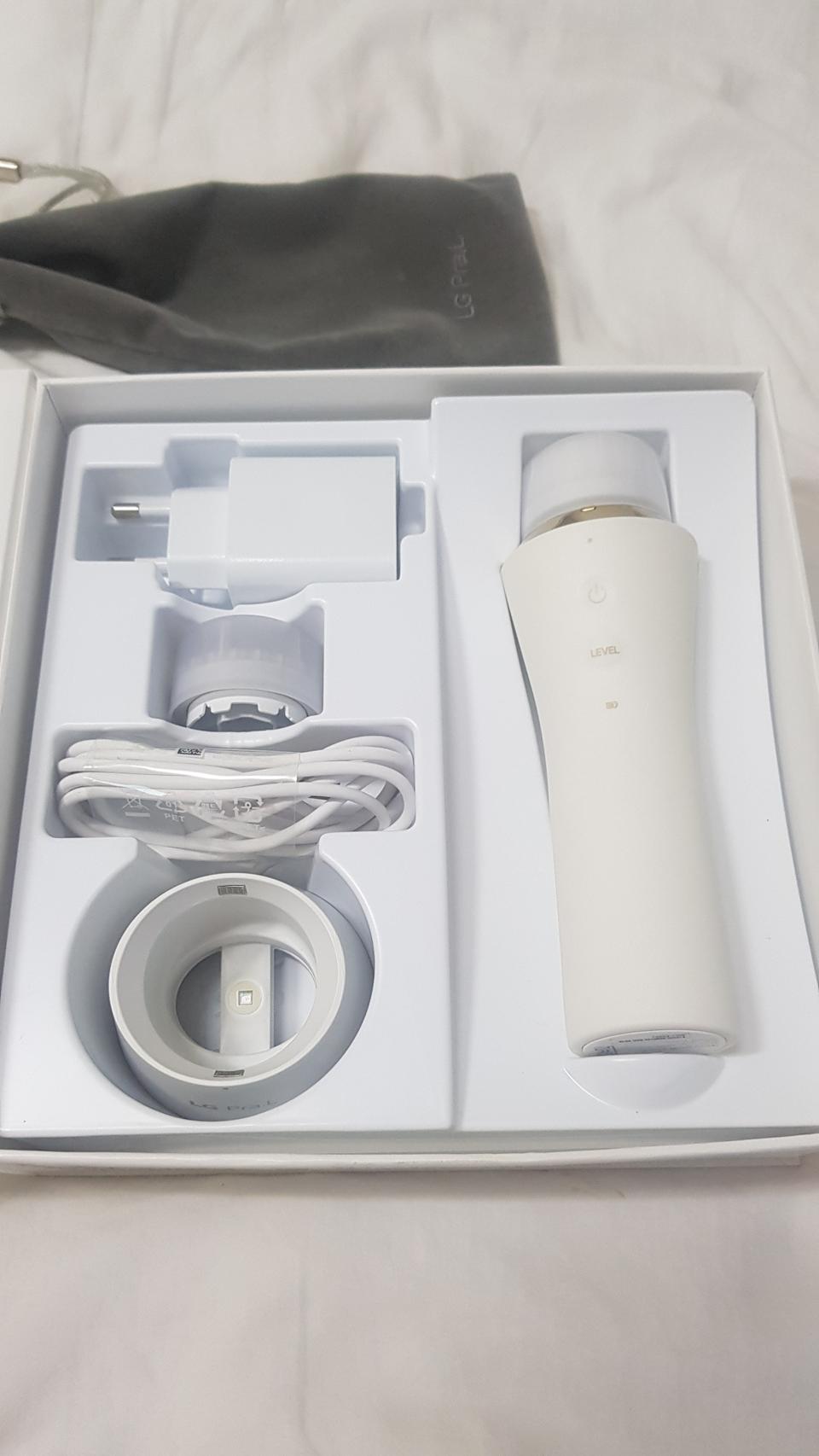 엘지 프라엘 듀얼 브러쉬 클렌저 기기 (BCL1)