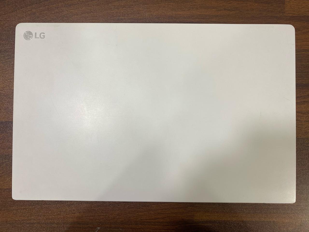 LG전자 울트라PC그램 (15Z960-GA50K) 판매합니다.