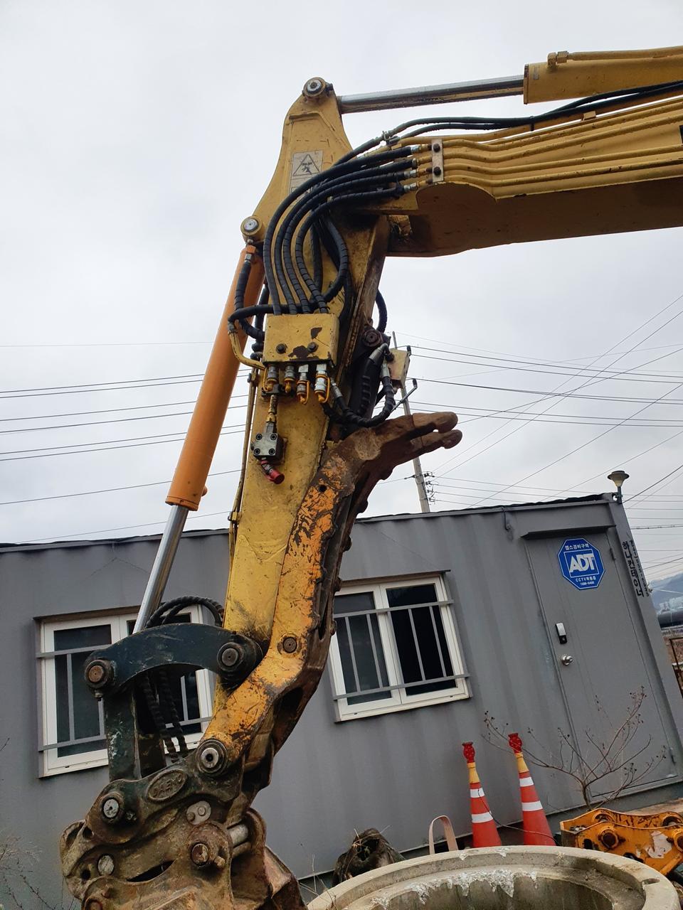 02. 11 년 6500시간 팝니다