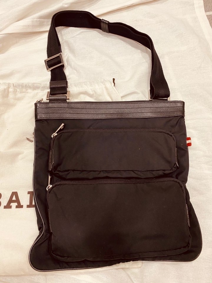 [진품] 발리 크로스백