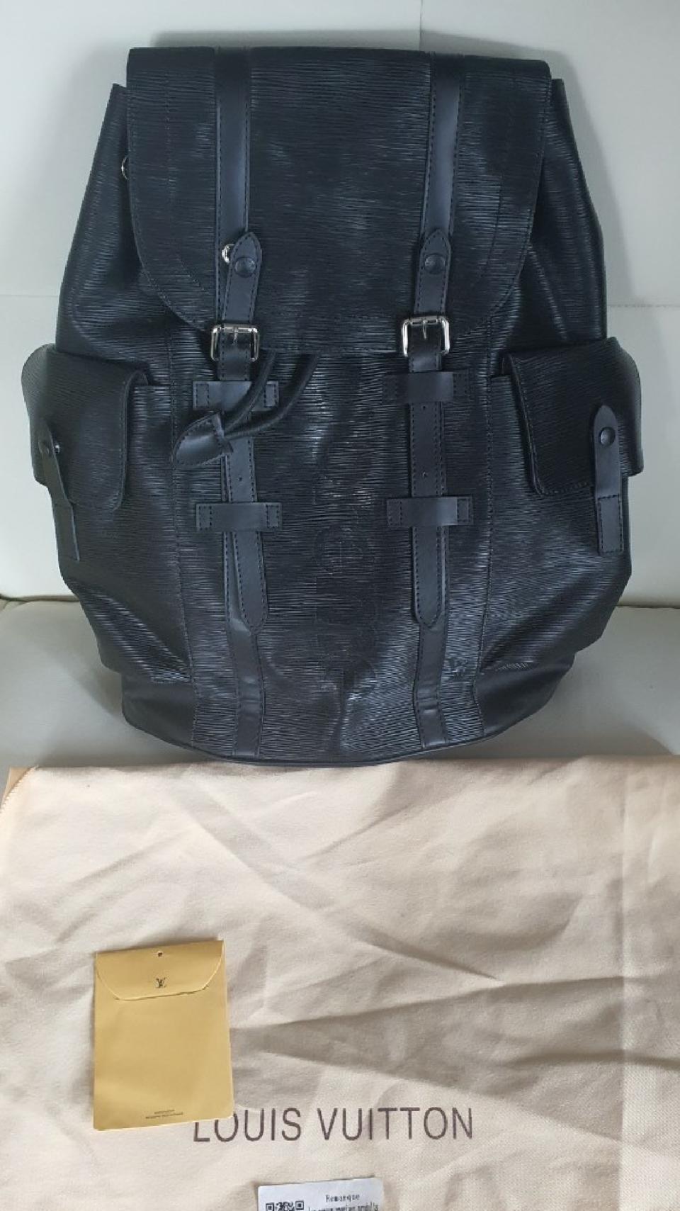 슈프림 꼴라보 루이 크리스토퍼 백팩