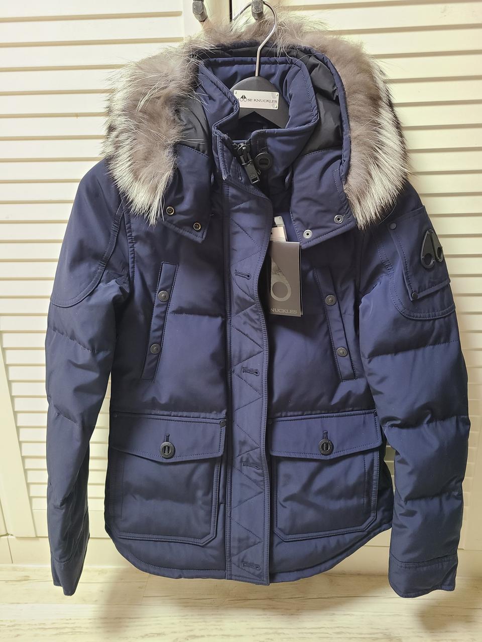 (새상품)무스너클 구스다운 폭스퍼 패딩(xs)