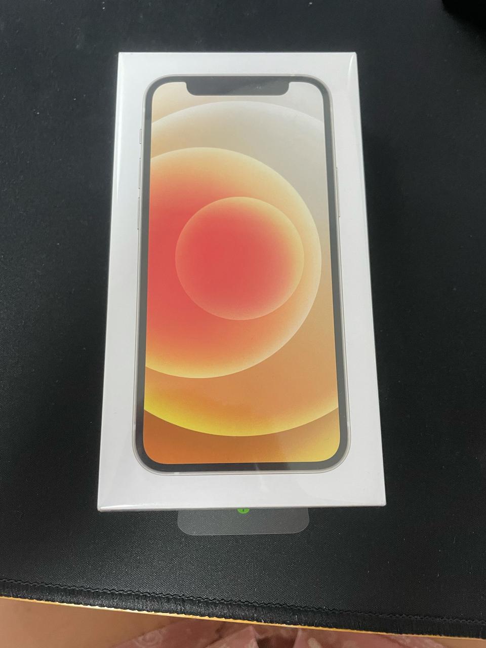 아이폰12미니 화이트 64기가 판매합니다