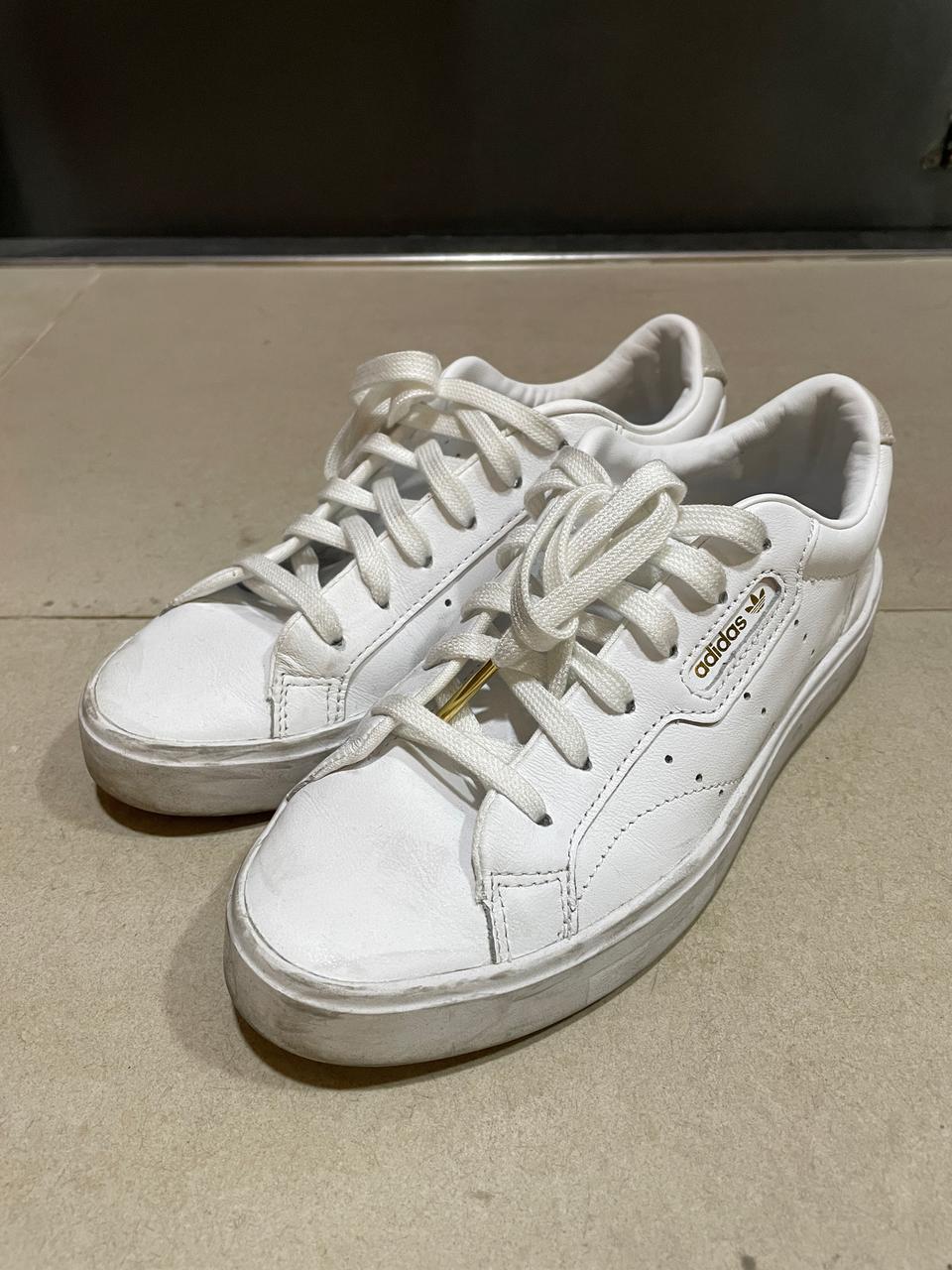 아디다스 화이트 운동화