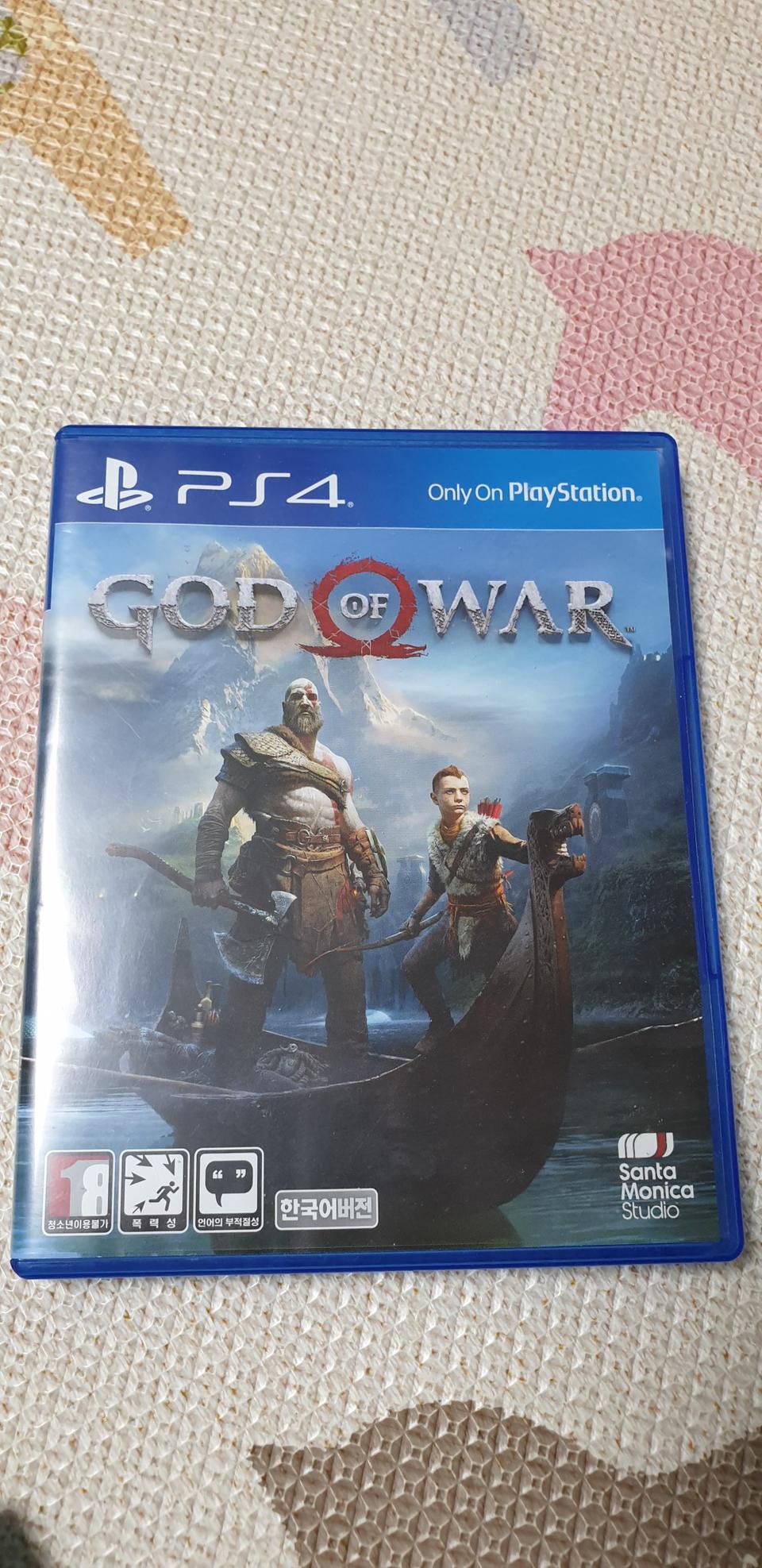 플스4 갓 오브 워 3만원에 팝니다.