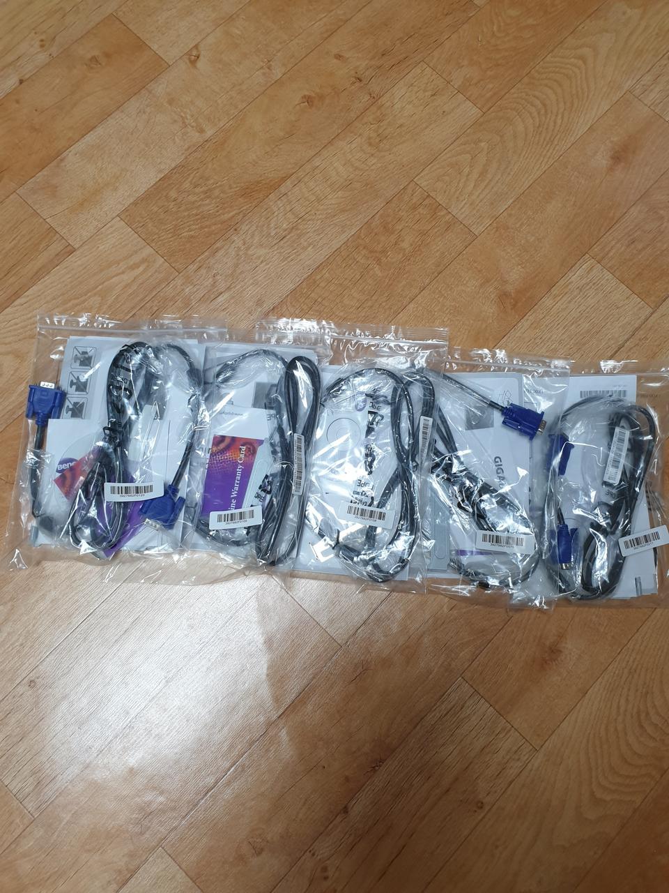 컴퓨터RGT 데스크탑 모니터 연결케이블(가격내림)