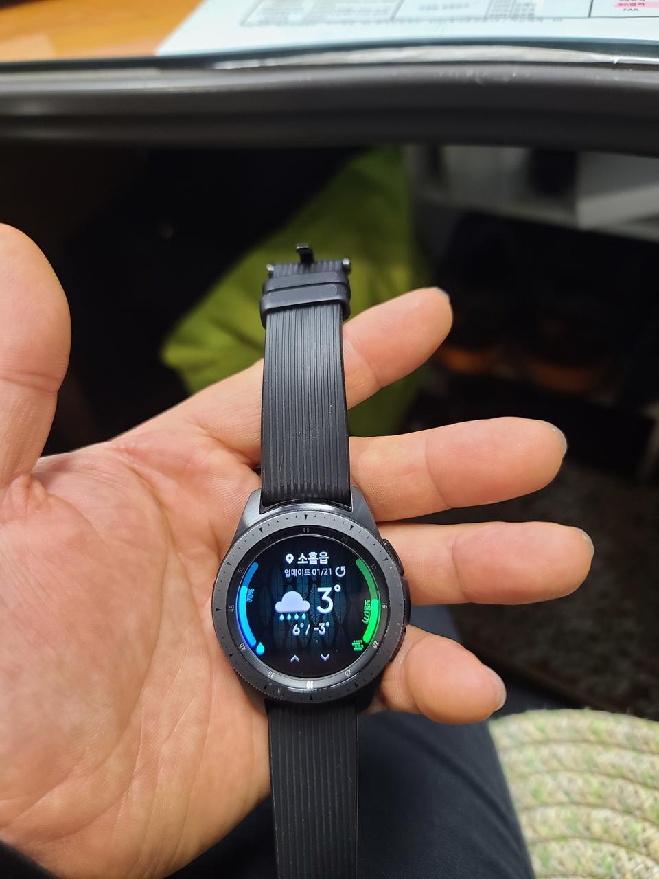 갤럭시 스마트워치R815. 42mm