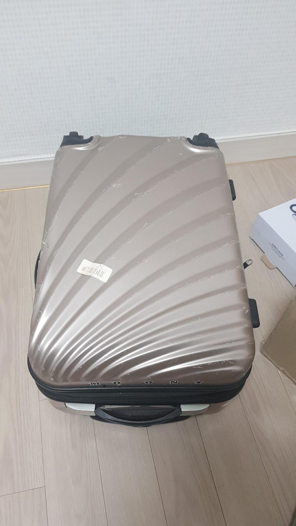 여행용 기내용 캐리어 가방 팝니다 확장도 가능 케리어