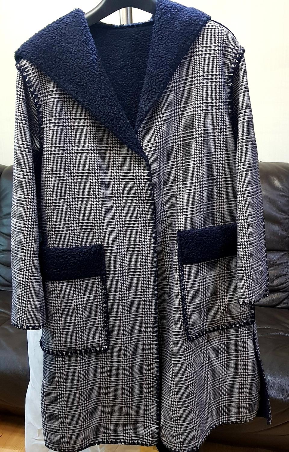 (새상품) 다니엘에스떼 리버시블 양면후드 코트 사이즈L 77~88반까지