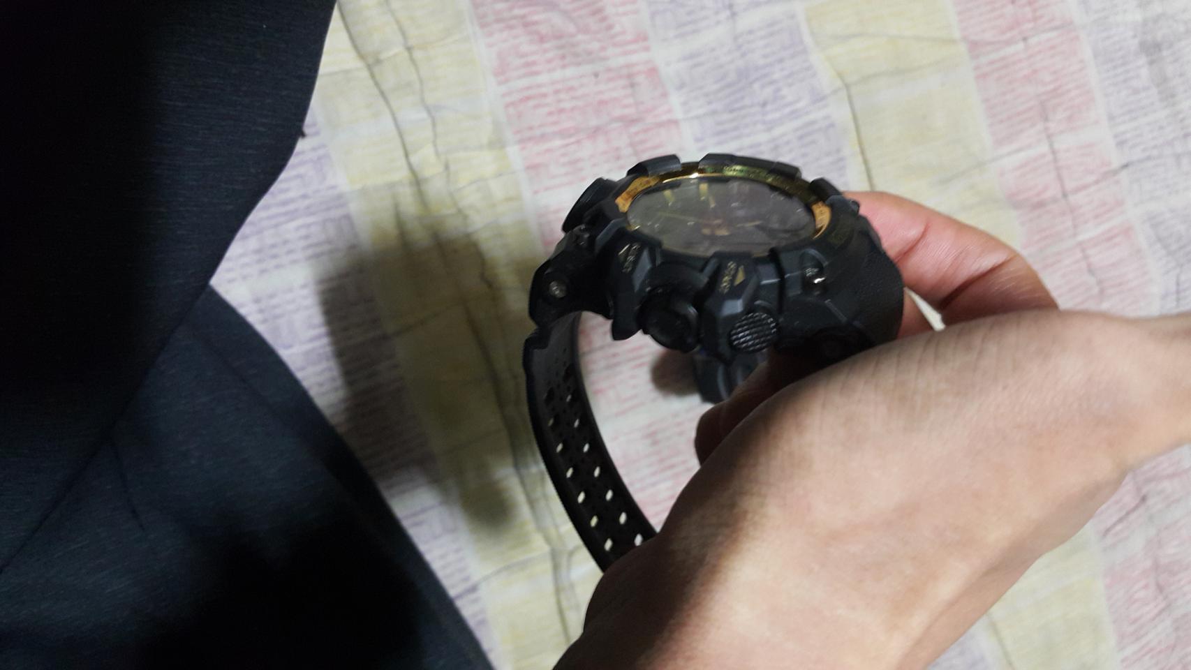 전자시계 팝니다.