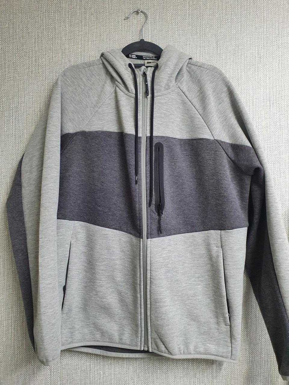 뉴에라 후드집업 100사이즈