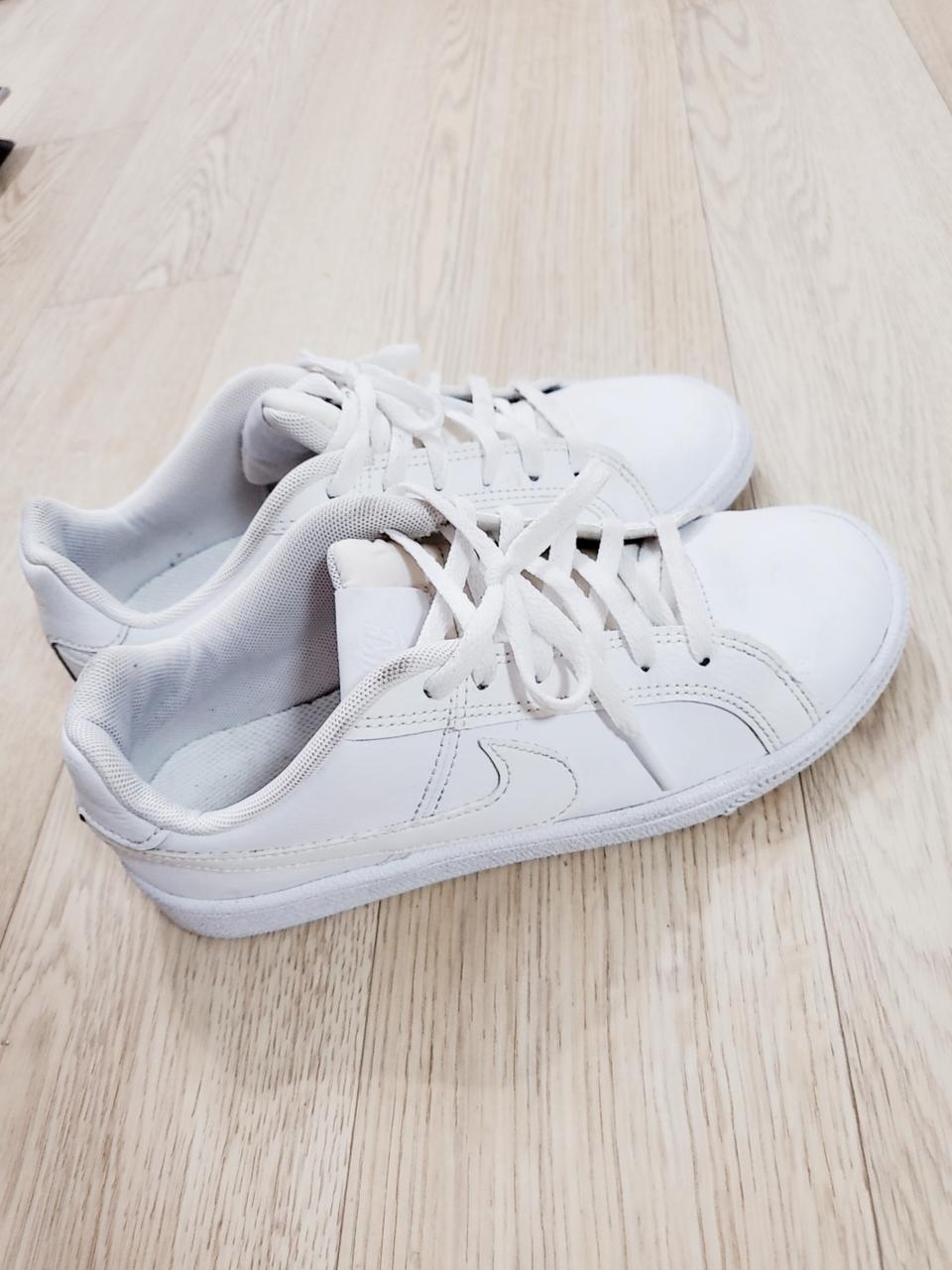 나이키스니커즈