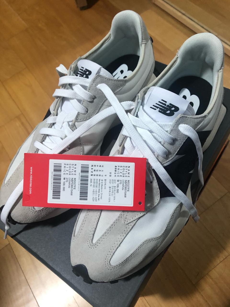 [270] 뉴발란스 327 흰검 실착 1회 택 상자 있음