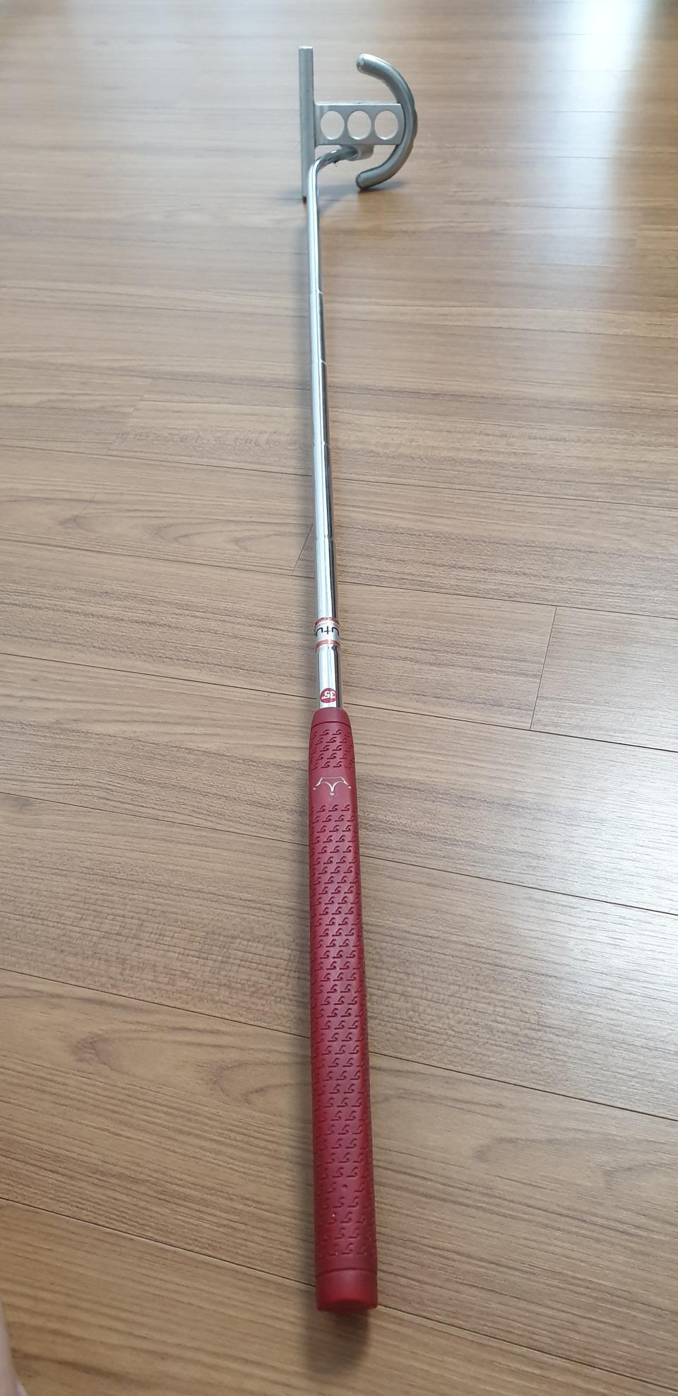 타이틀리스트 스카티카메론 퓨츄라 정품 중고 퍼터