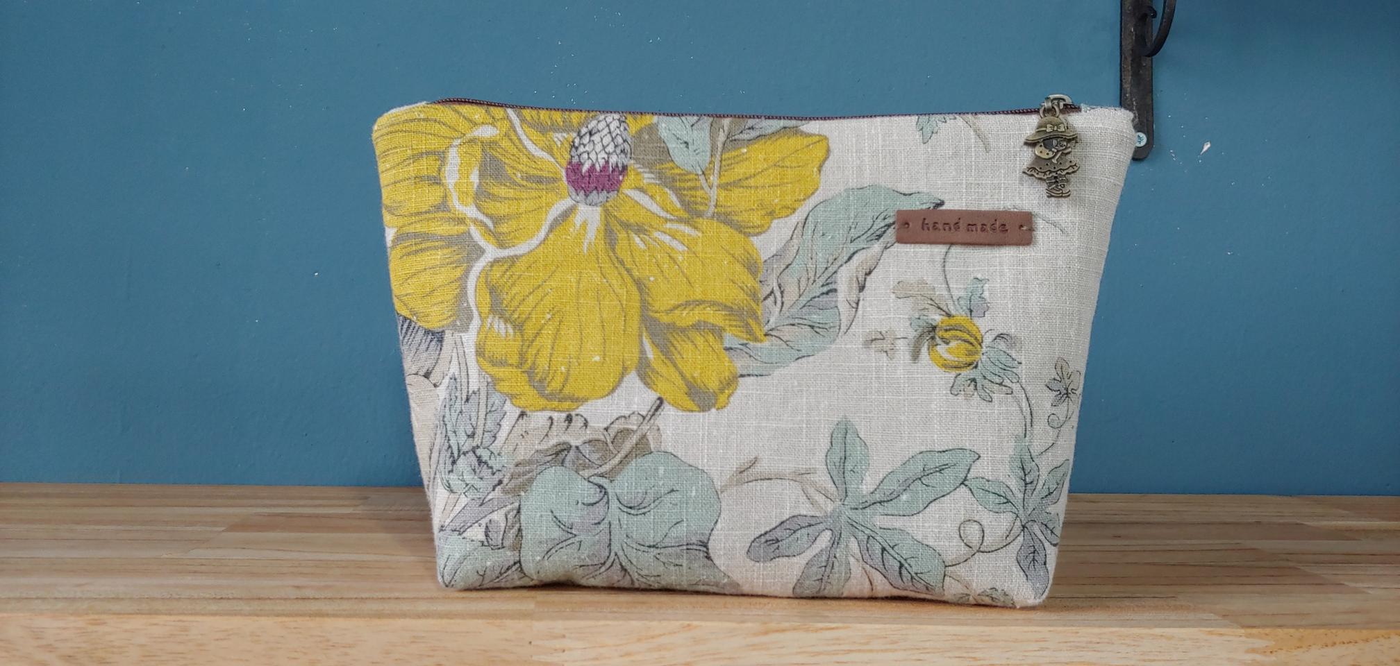핸드메이드 파우치