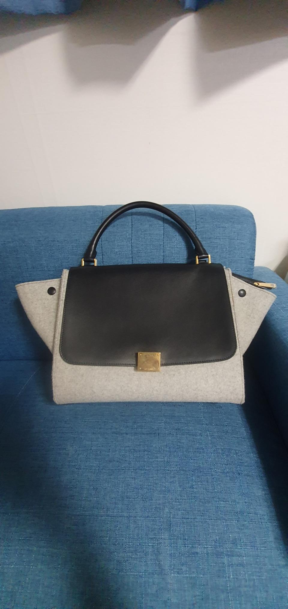 정품 셀린느 트라페제