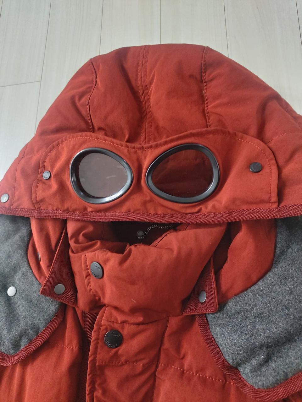 [95]CP컴퍼니 고글패딩