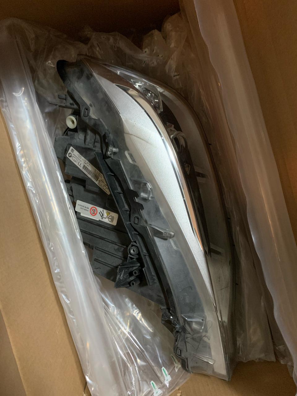 2015연식 bmw f30 3시리즈 헤드라이트 (운전석쪽)