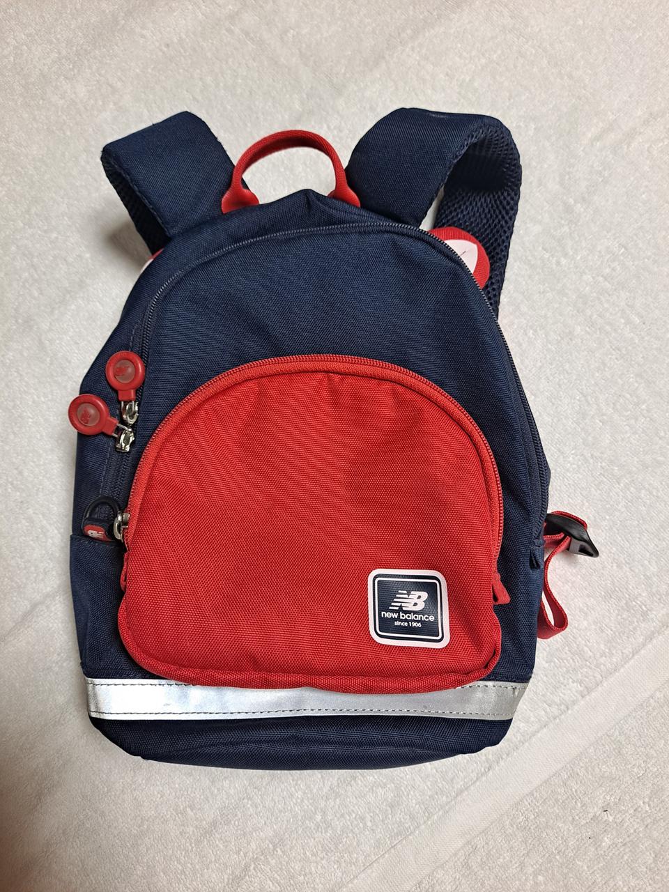 (가격내림)뉴발란스 미니백팩