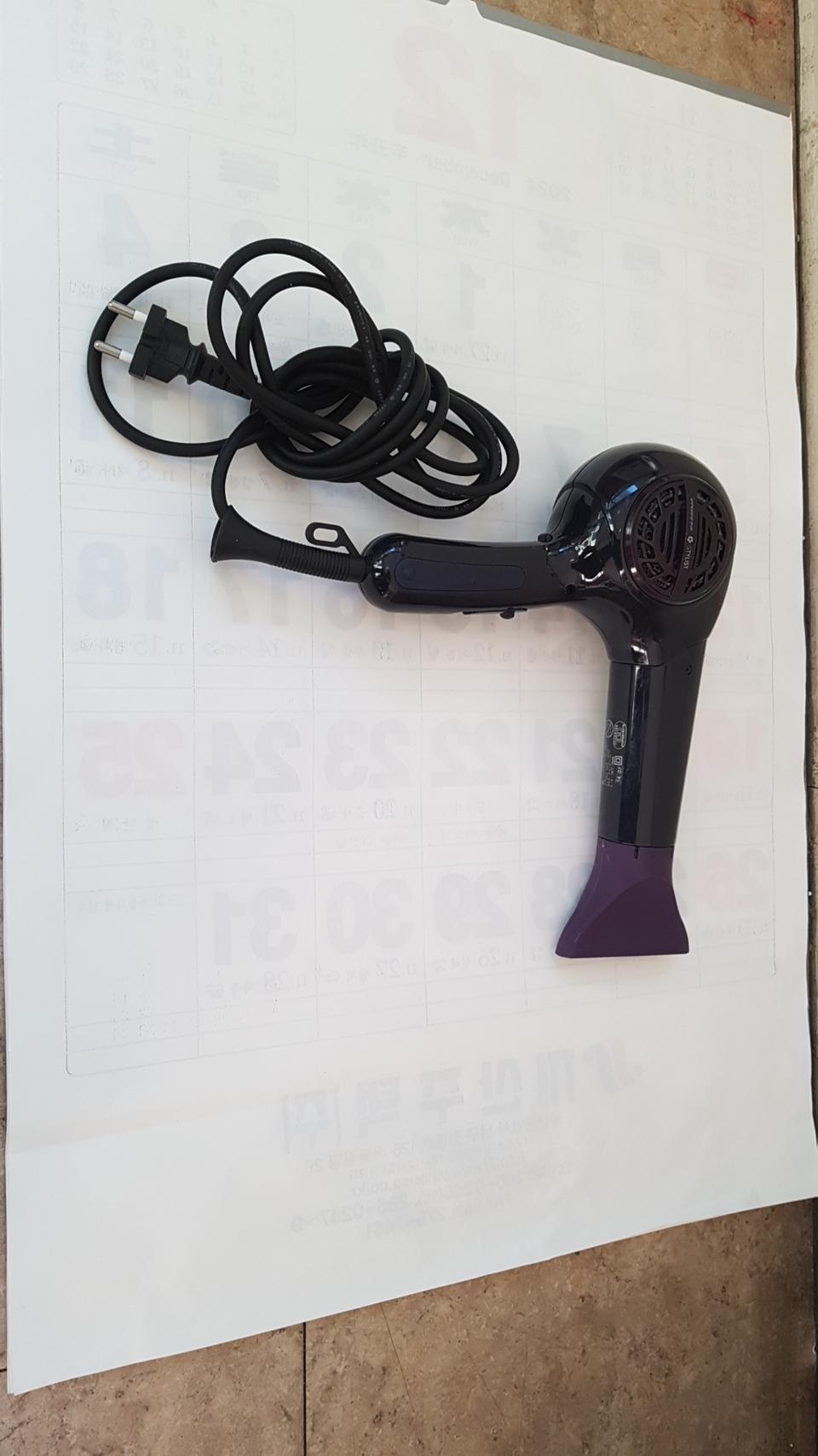 바람 쐬고 잘 돌아가는 드라이기 팝니다2,12경