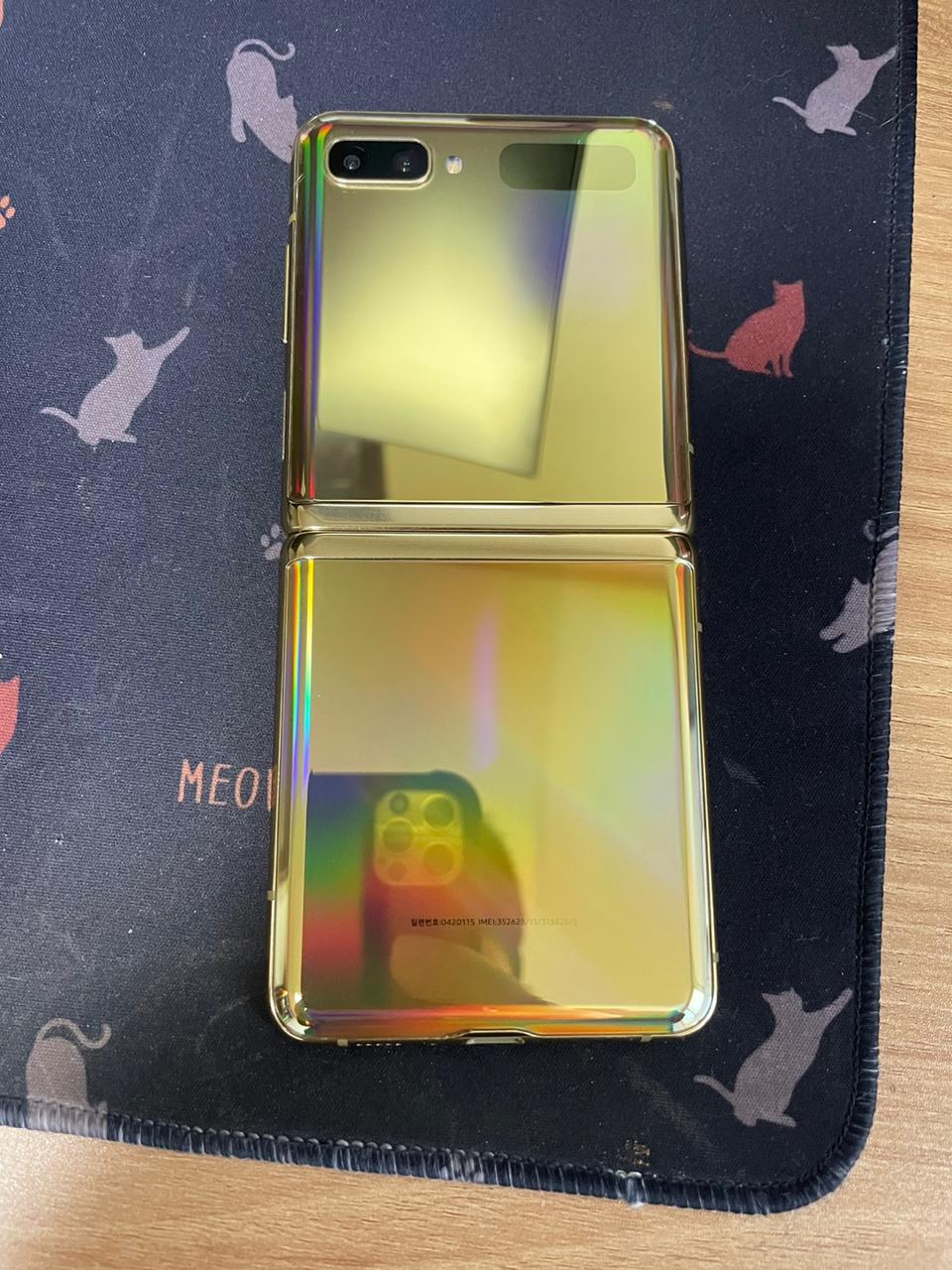 갤럭시 z플립 골드 판매해요